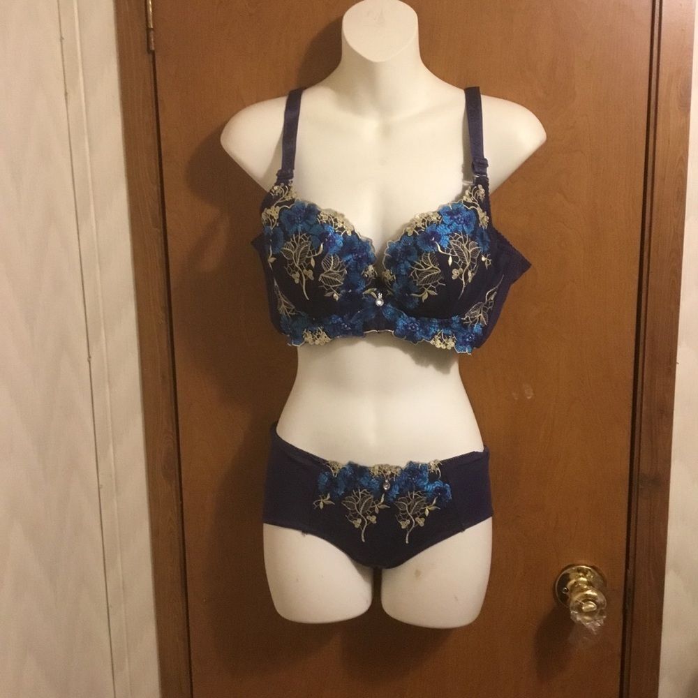 Luxurious Blue and Gold Lace Embroidered Bra Set 38 C